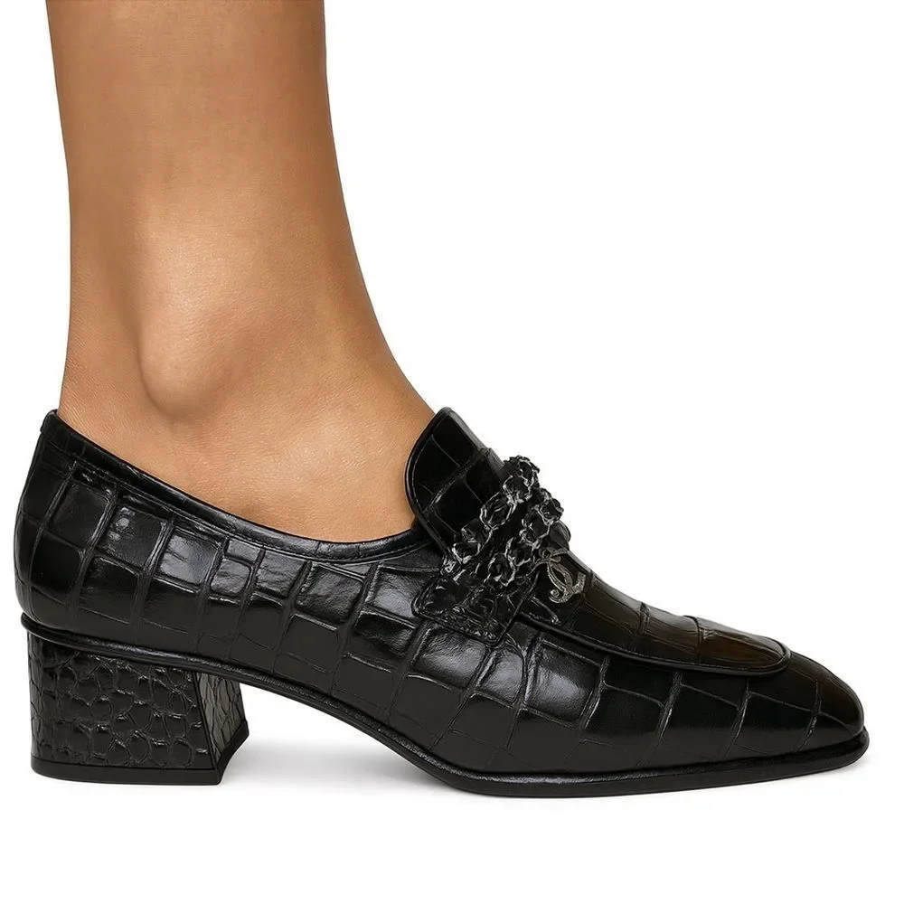 CHANEL Black Calfskin Croc Printed Leather Low Heel Chain Mocassin IT36.5